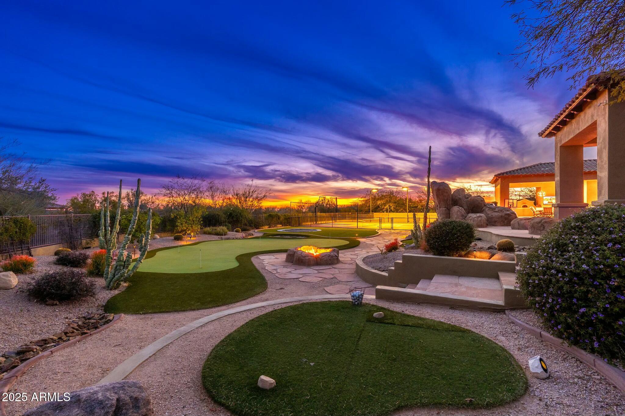 SAGUARO ESTATES - Residential