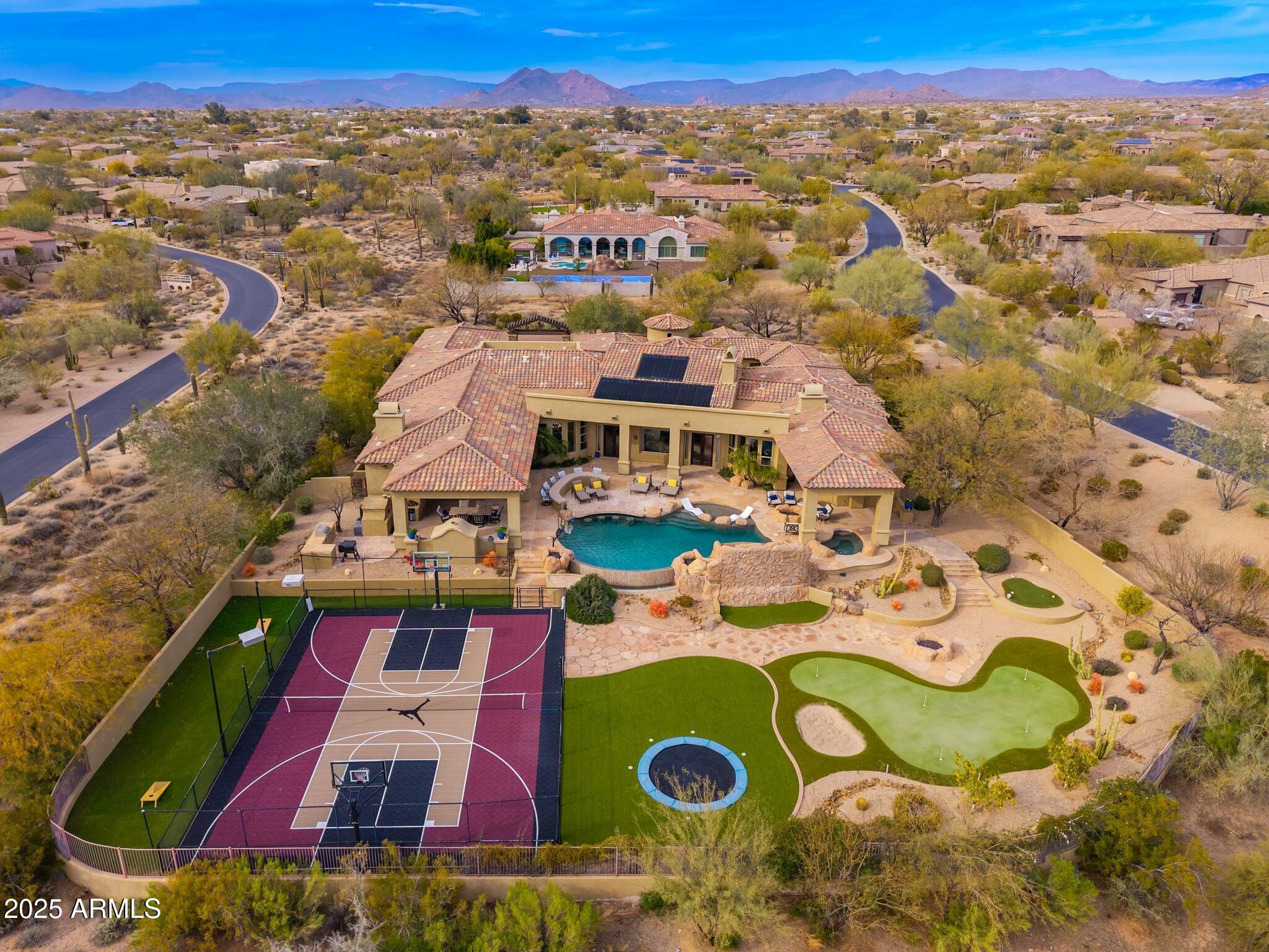 SAGUARO ESTATES - Residential