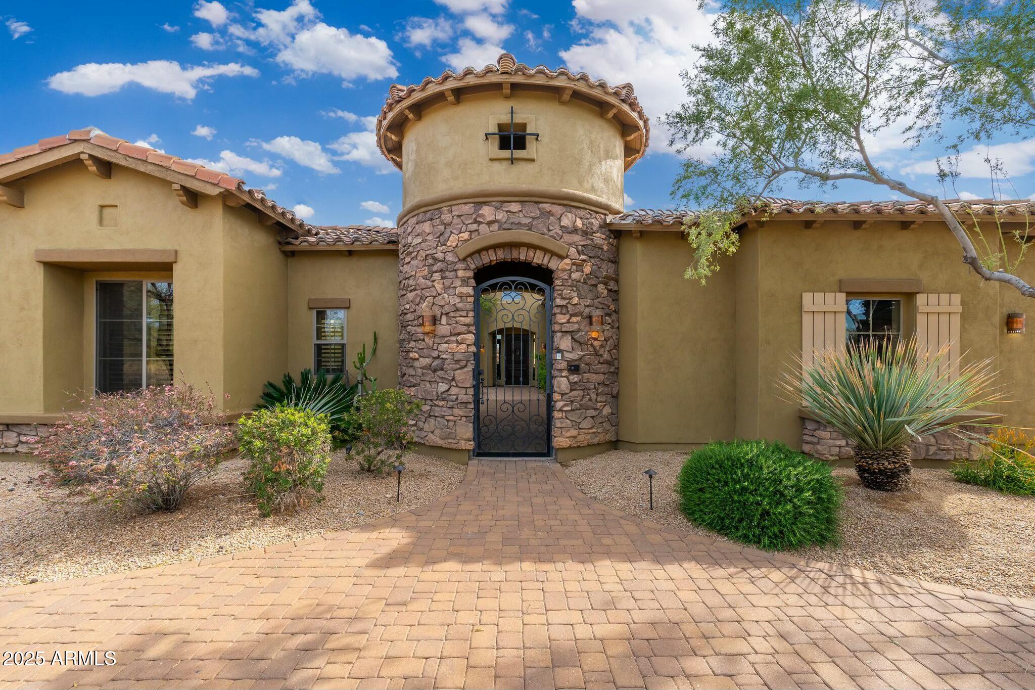 SAGUARO ESTATES - Residential