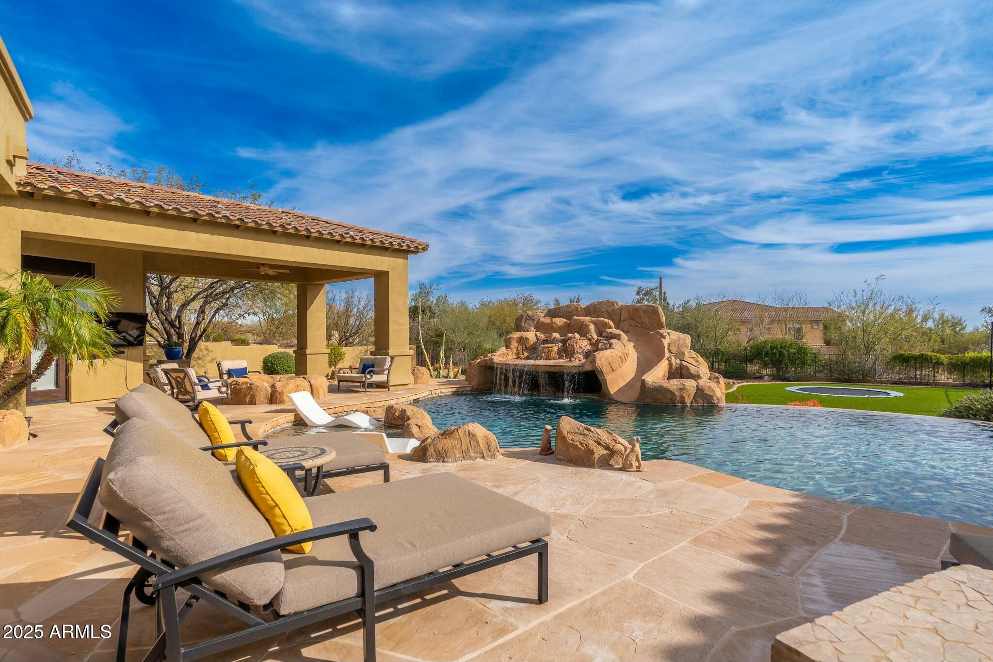 SAGUARO ESTATES - Residential