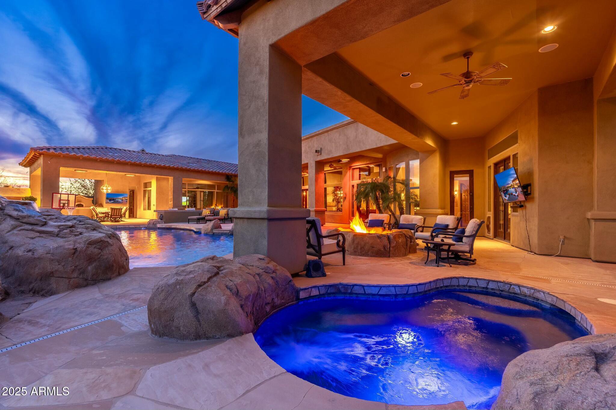 SAGUARO ESTATES - Residential