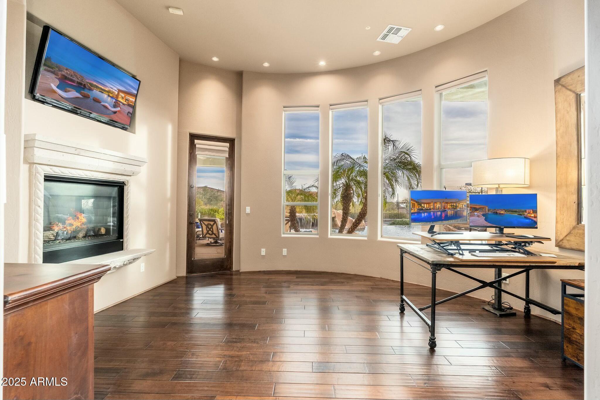SAGUARO ESTATES - Residential