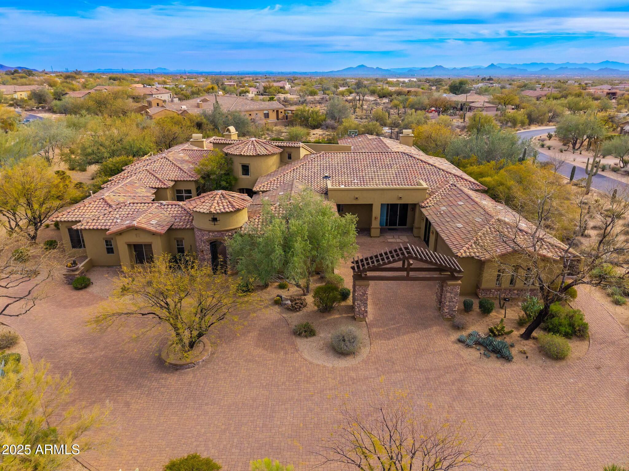 SAGUARO ESTATES - Residential
