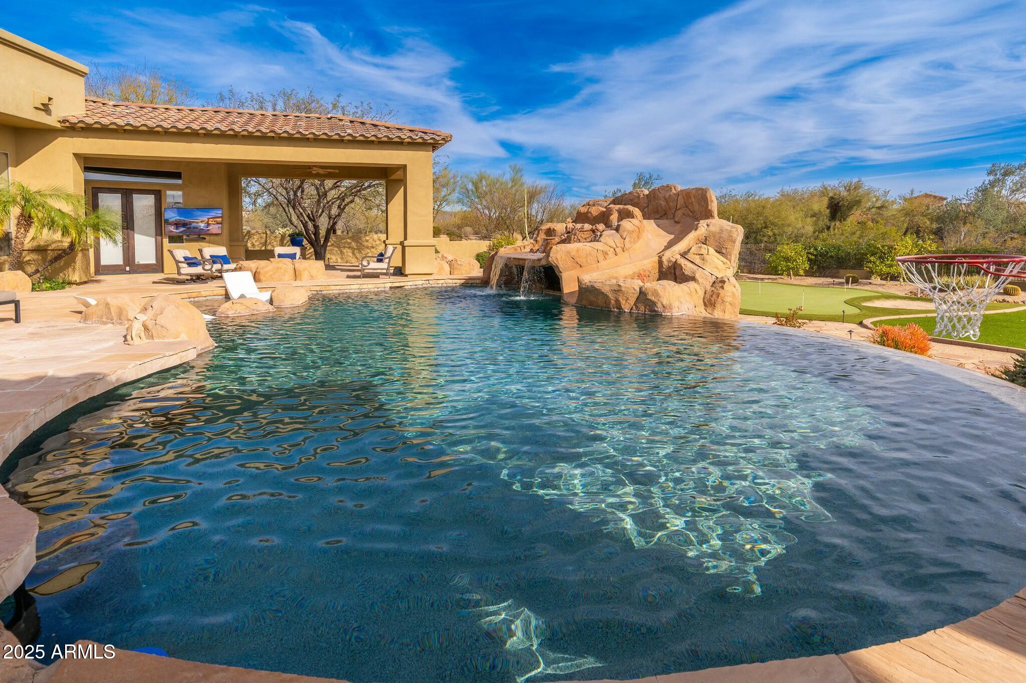 SAGUARO ESTATES - Residential