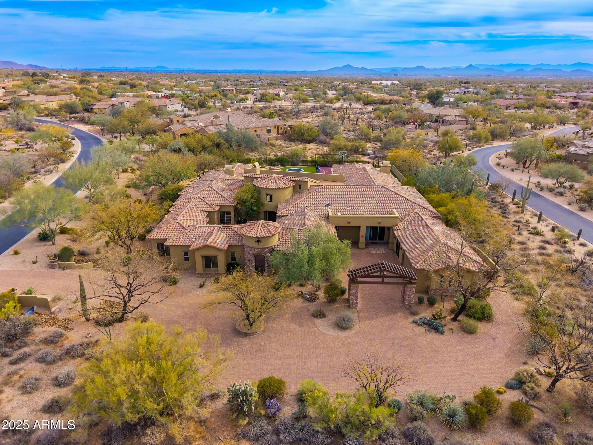 SAGUARO ESTATES - Residential