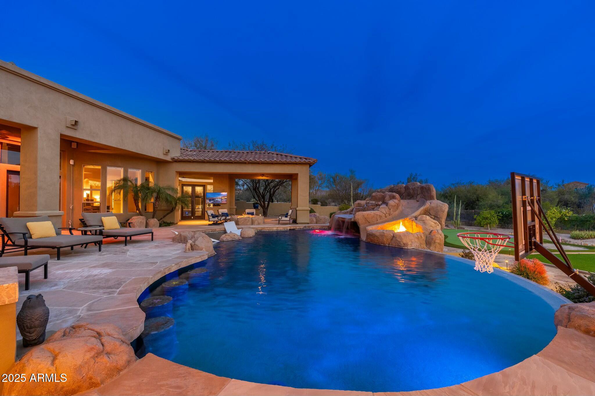 SAGUARO ESTATES - Residential