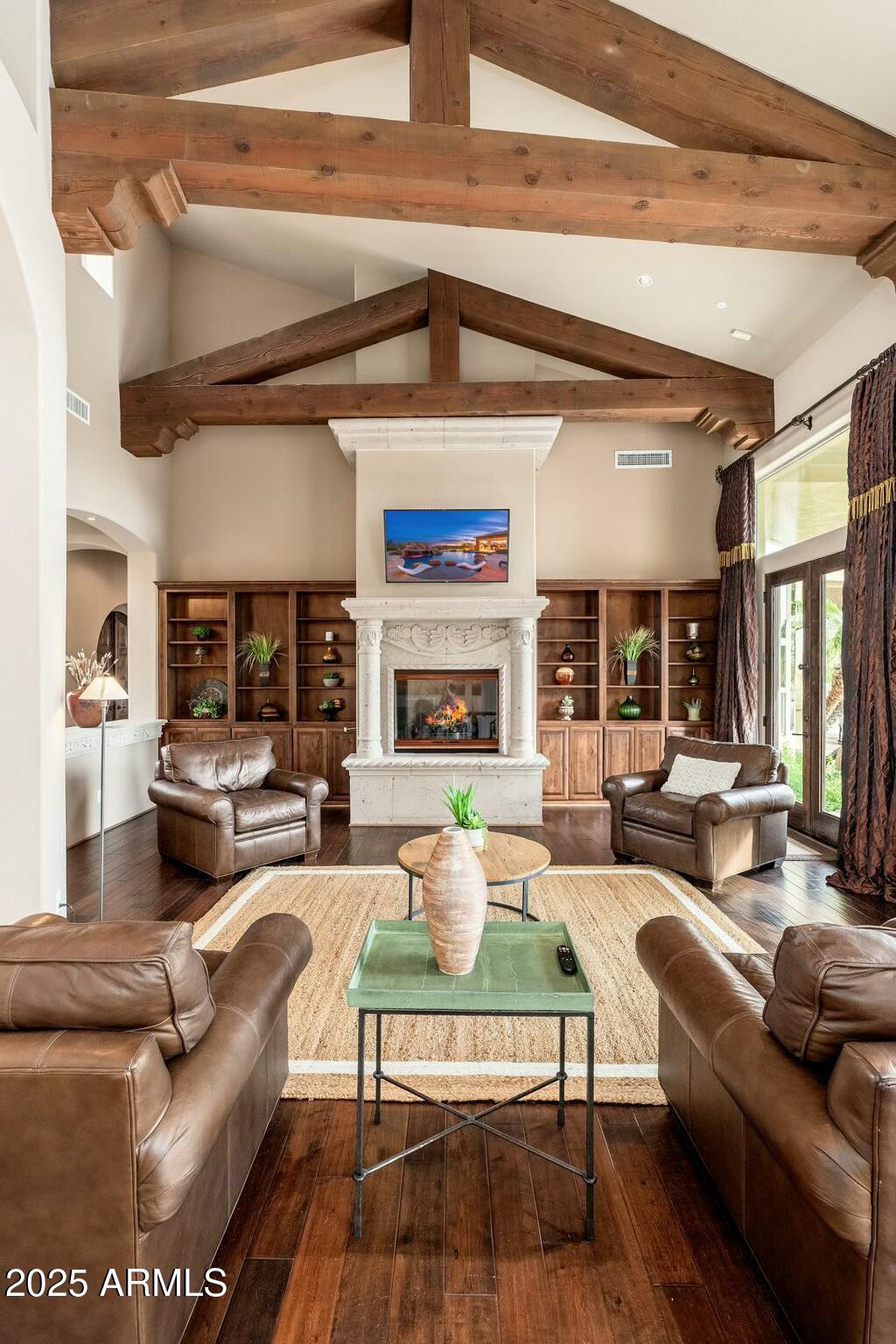 SAGUARO ESTATES - Residential