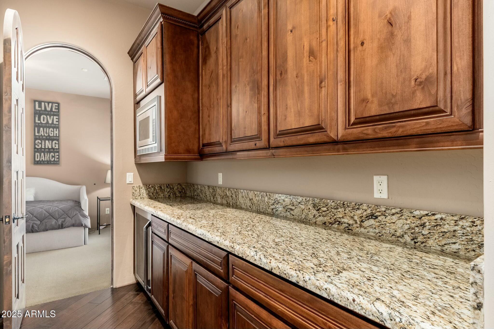 SAGUARO ESTATES - Residential