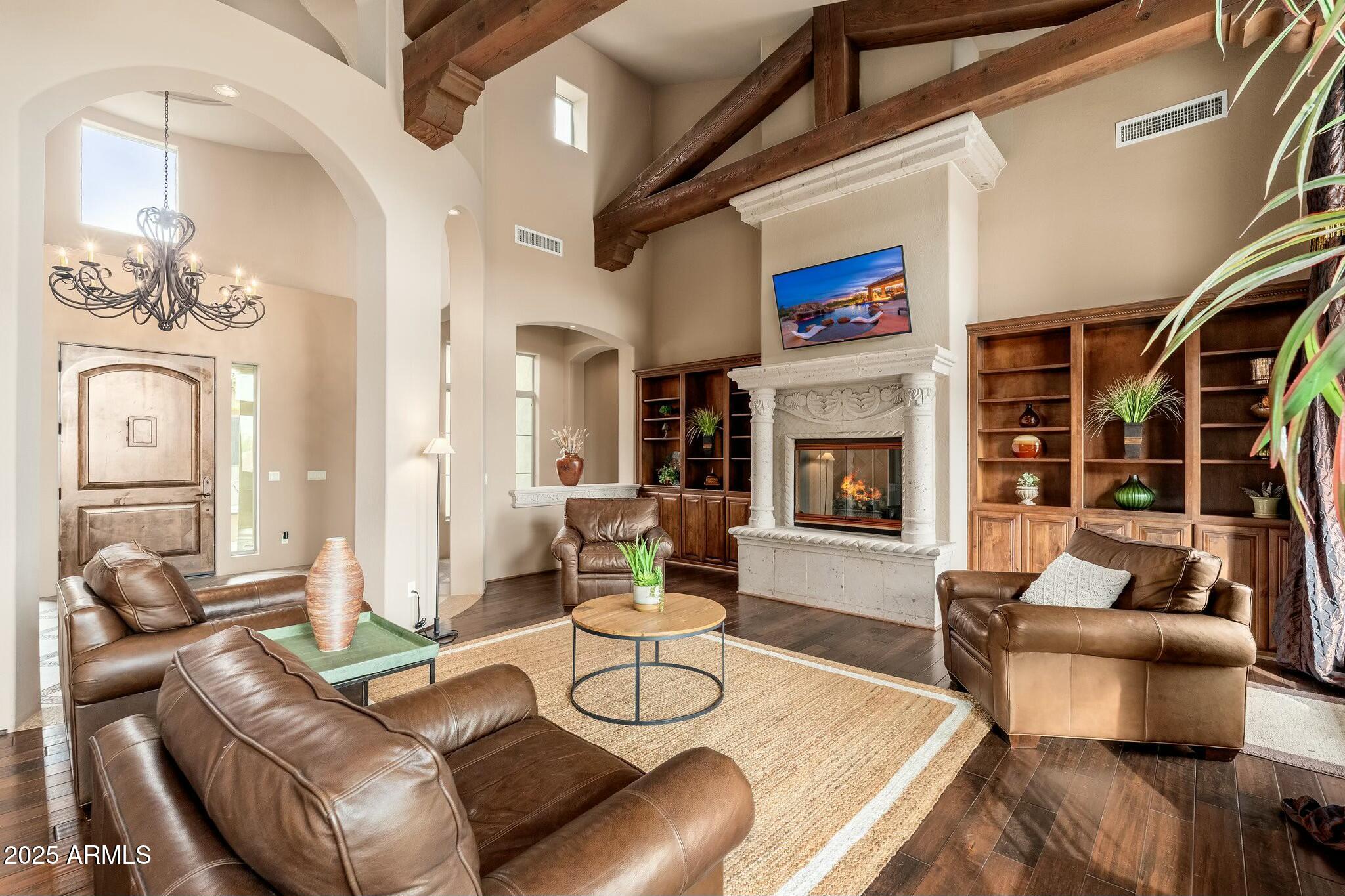 SAGUARO ESTATES - Residential