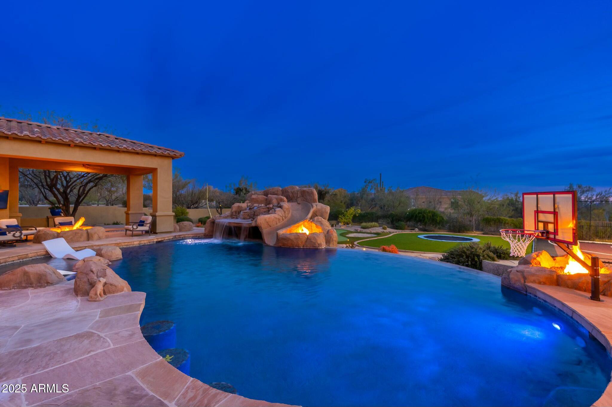 SAGUARO ESTATES - Residential