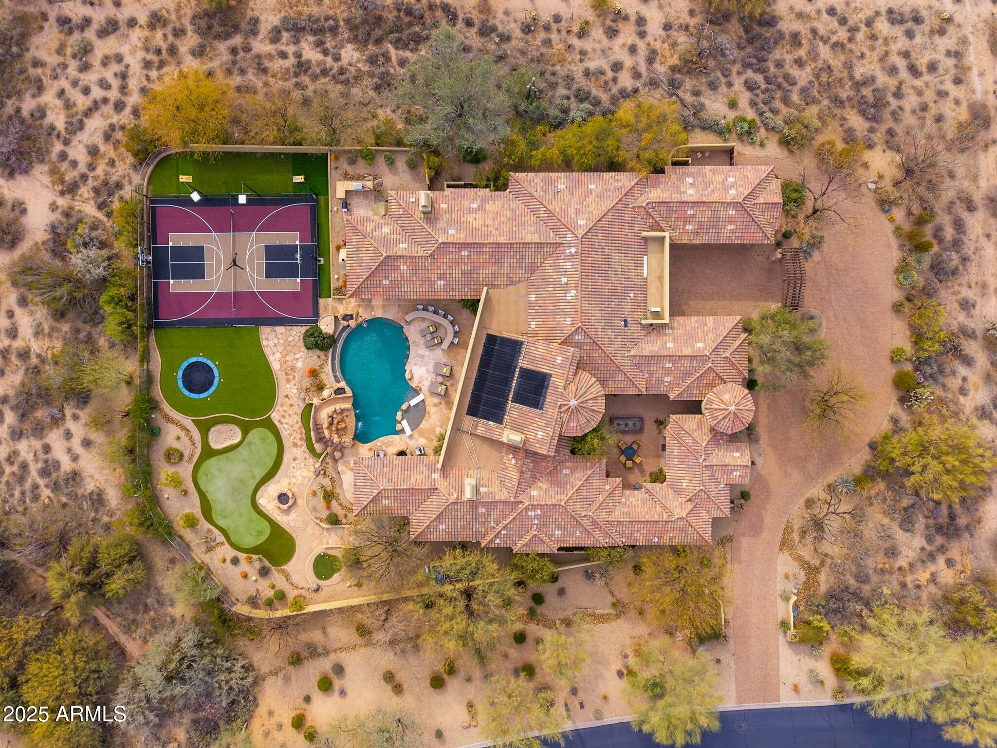 SAGUARO ESTATES - Residential