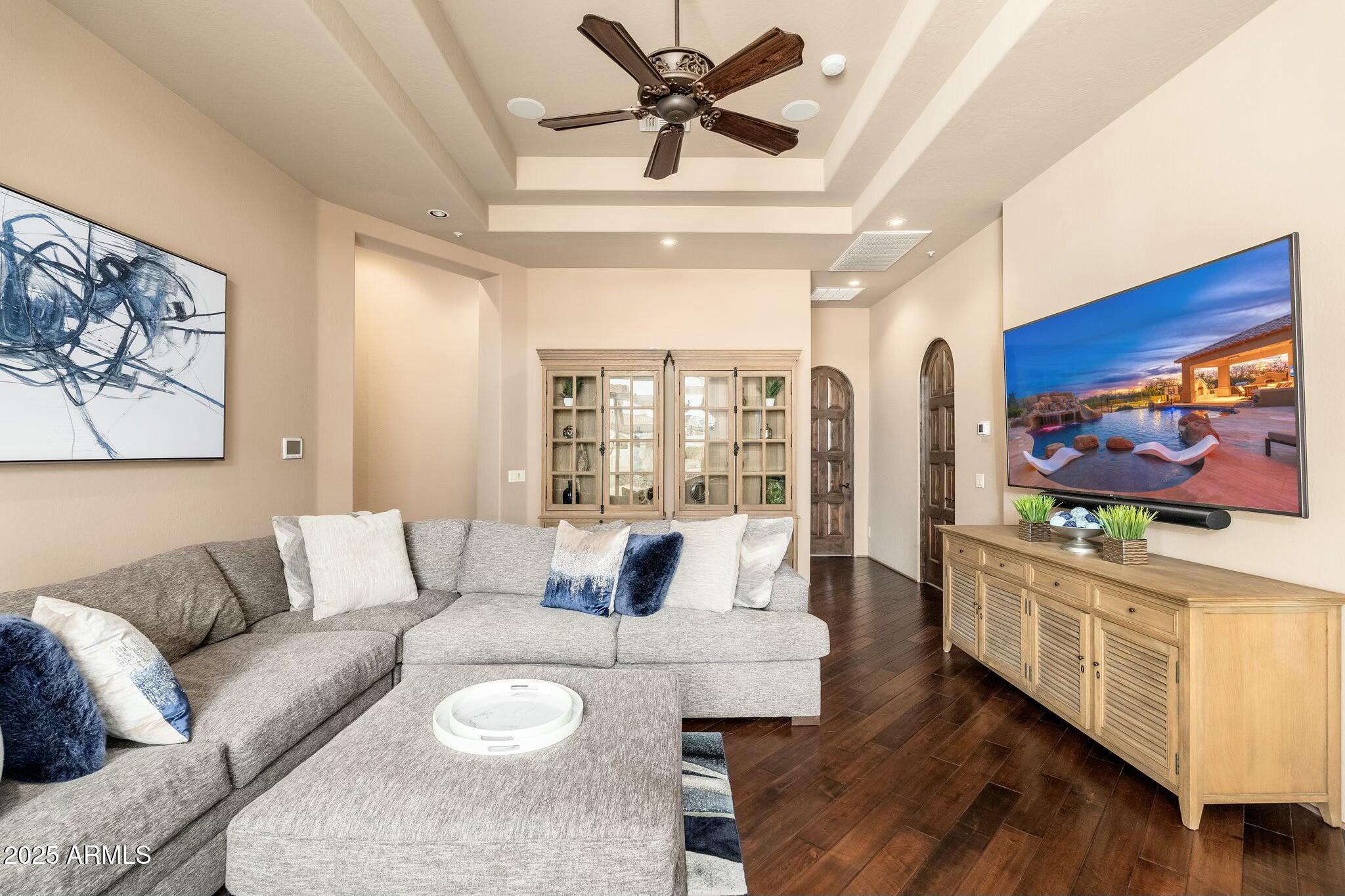 SAGUARO ESTATES - Residential