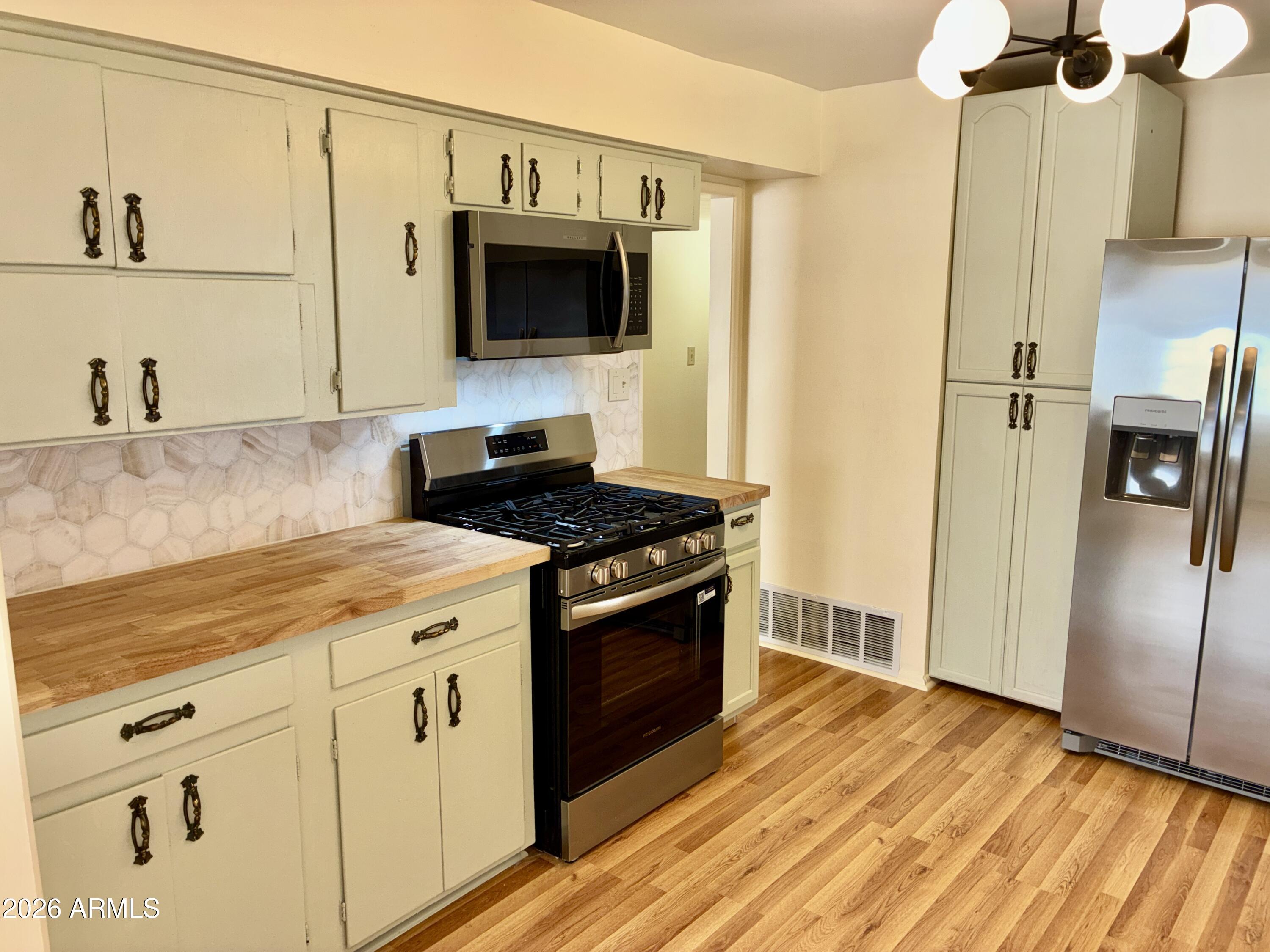 SAN JOSE ESTATES - Residential