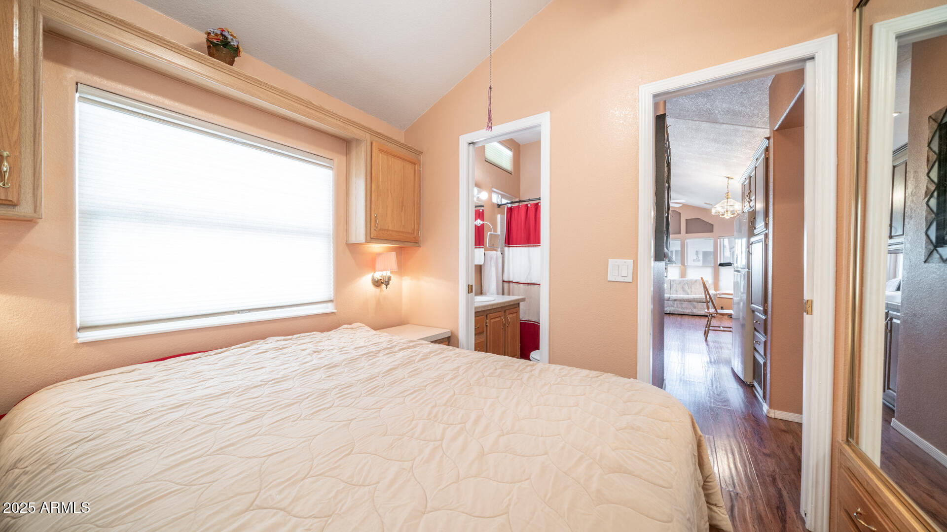 GOLDEN VISTA - Residential
