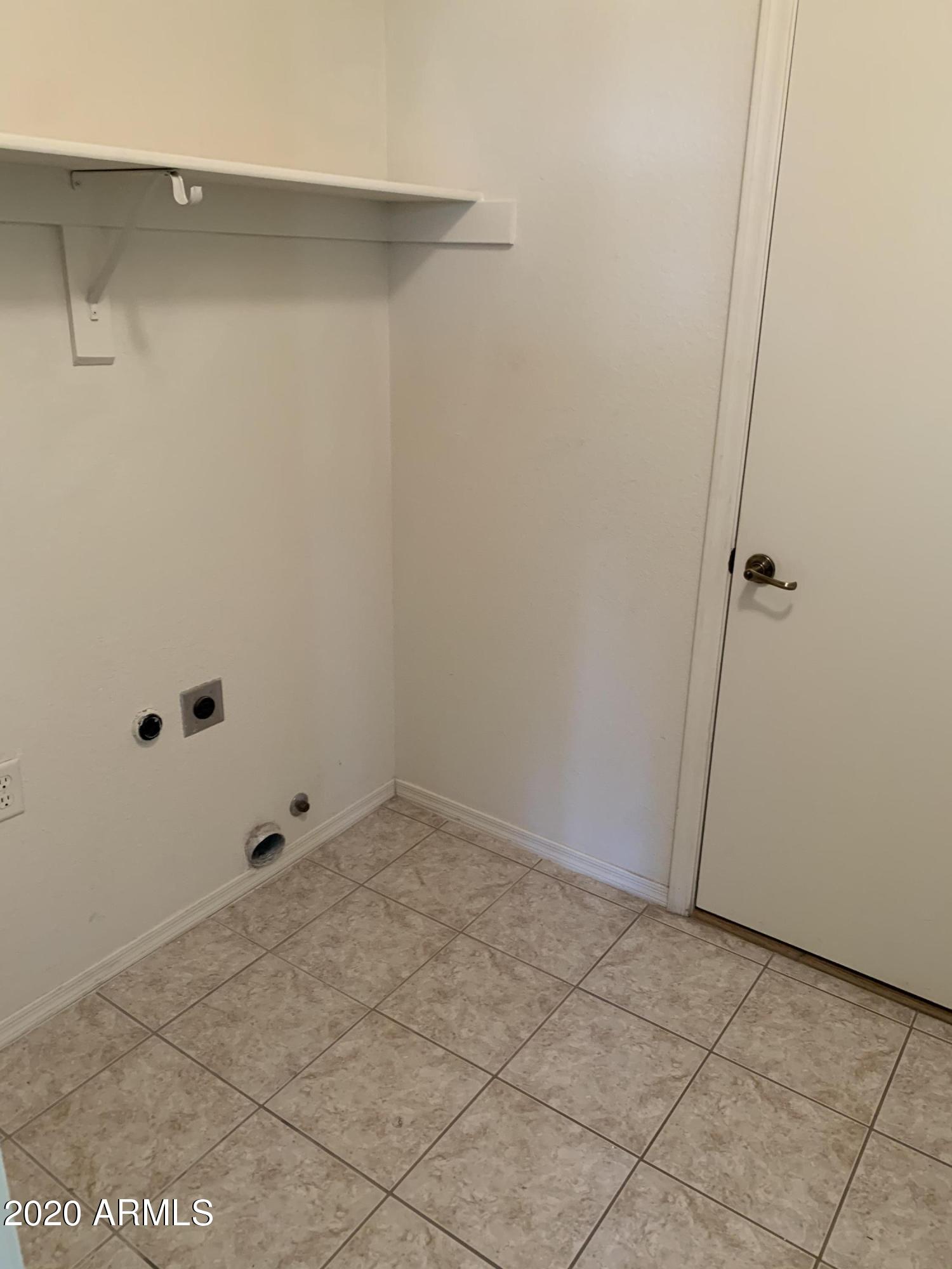 WINTERHAVEN COUNTRY CLUB ESTATES PHASE 2E - Residential Lease