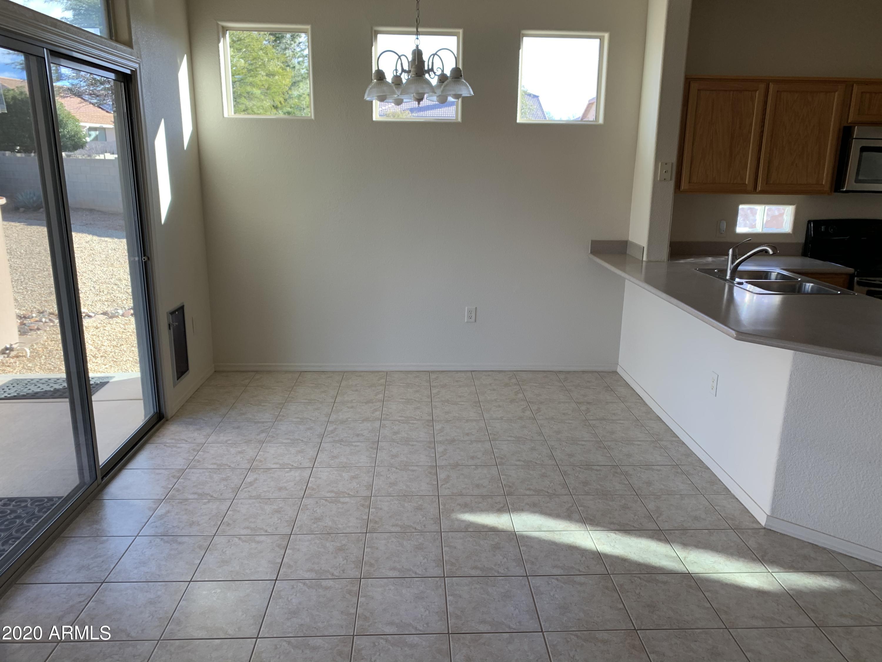WINTERHAVEN COUNTRY CLUB ESTATES PHASE 2E - Residential Lease
