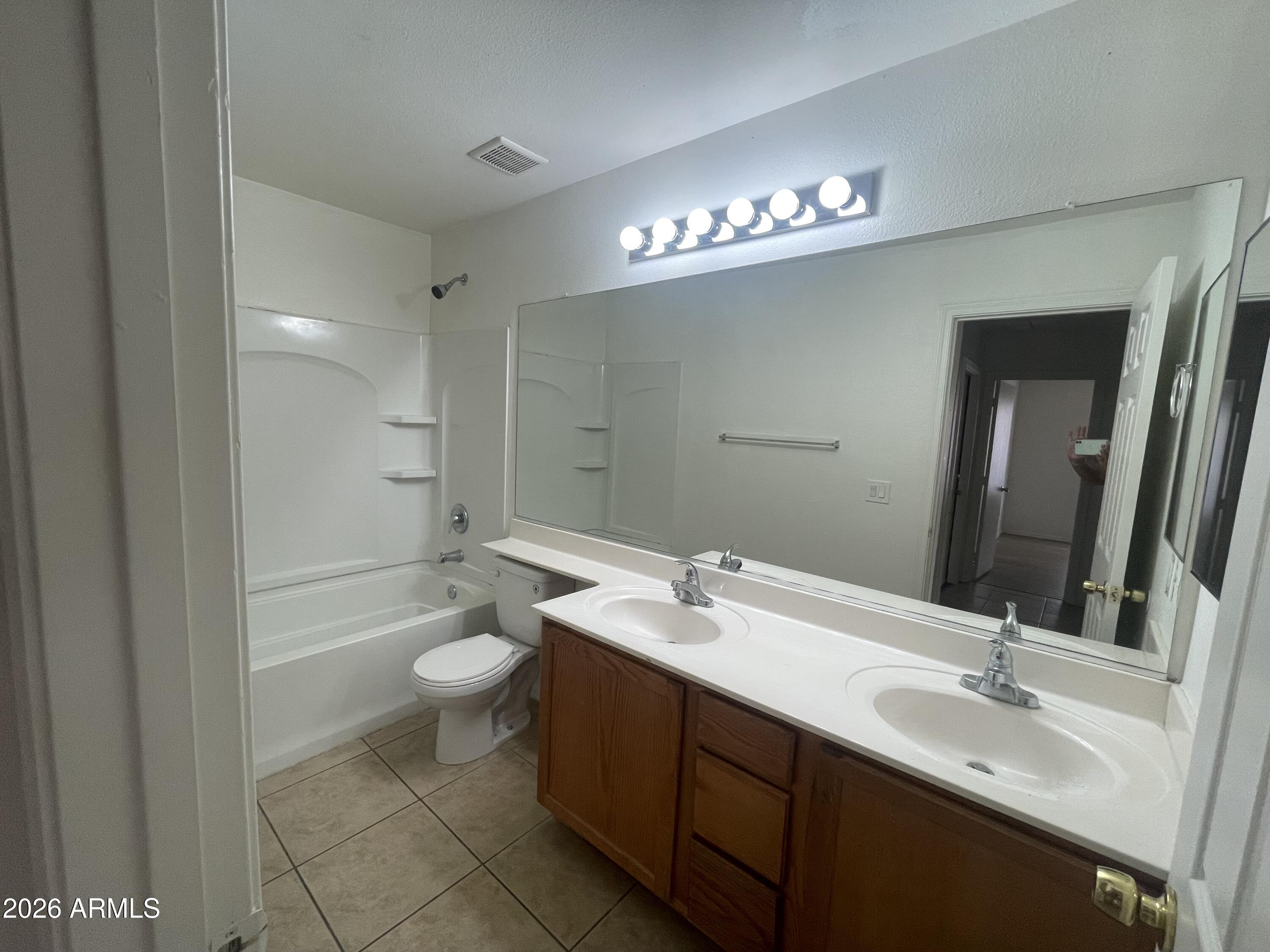 CYPRESS ON SUNLAND - Residential Lease