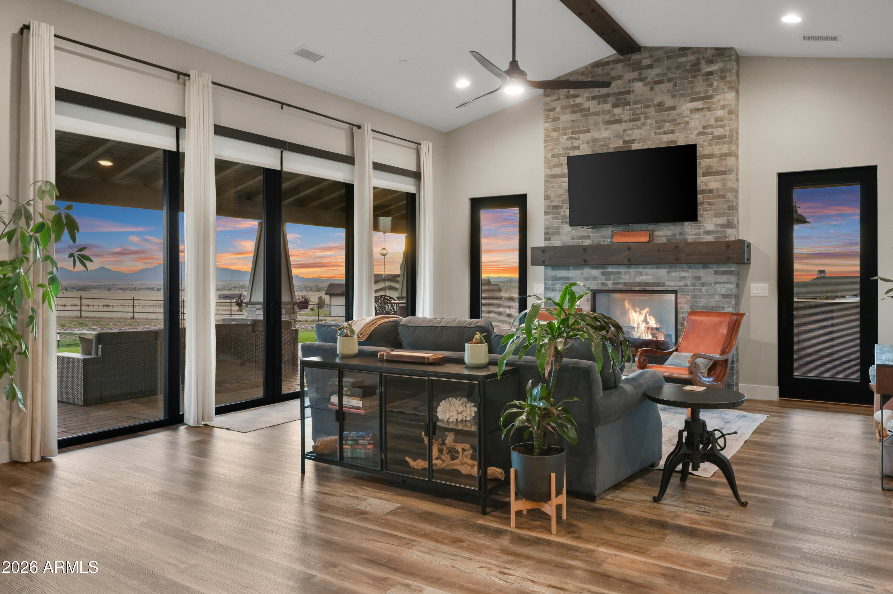 VENTURA RANCH - Residential