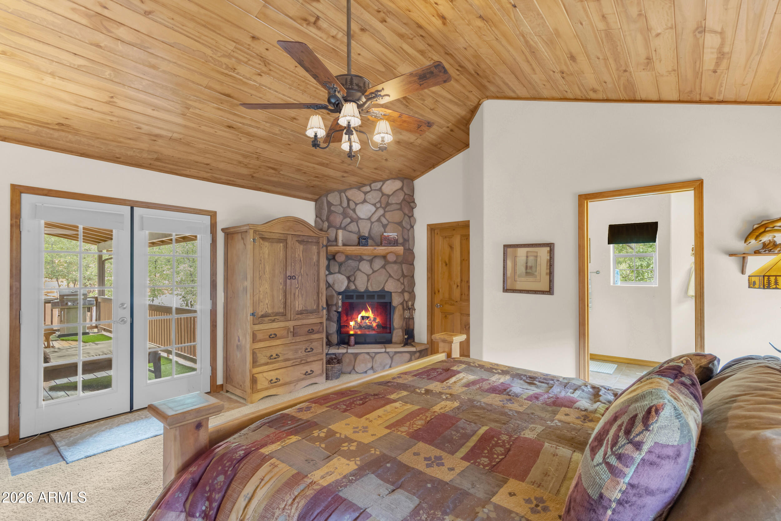 STRAWBERRY HOLLOW PHASE 1 - Residential