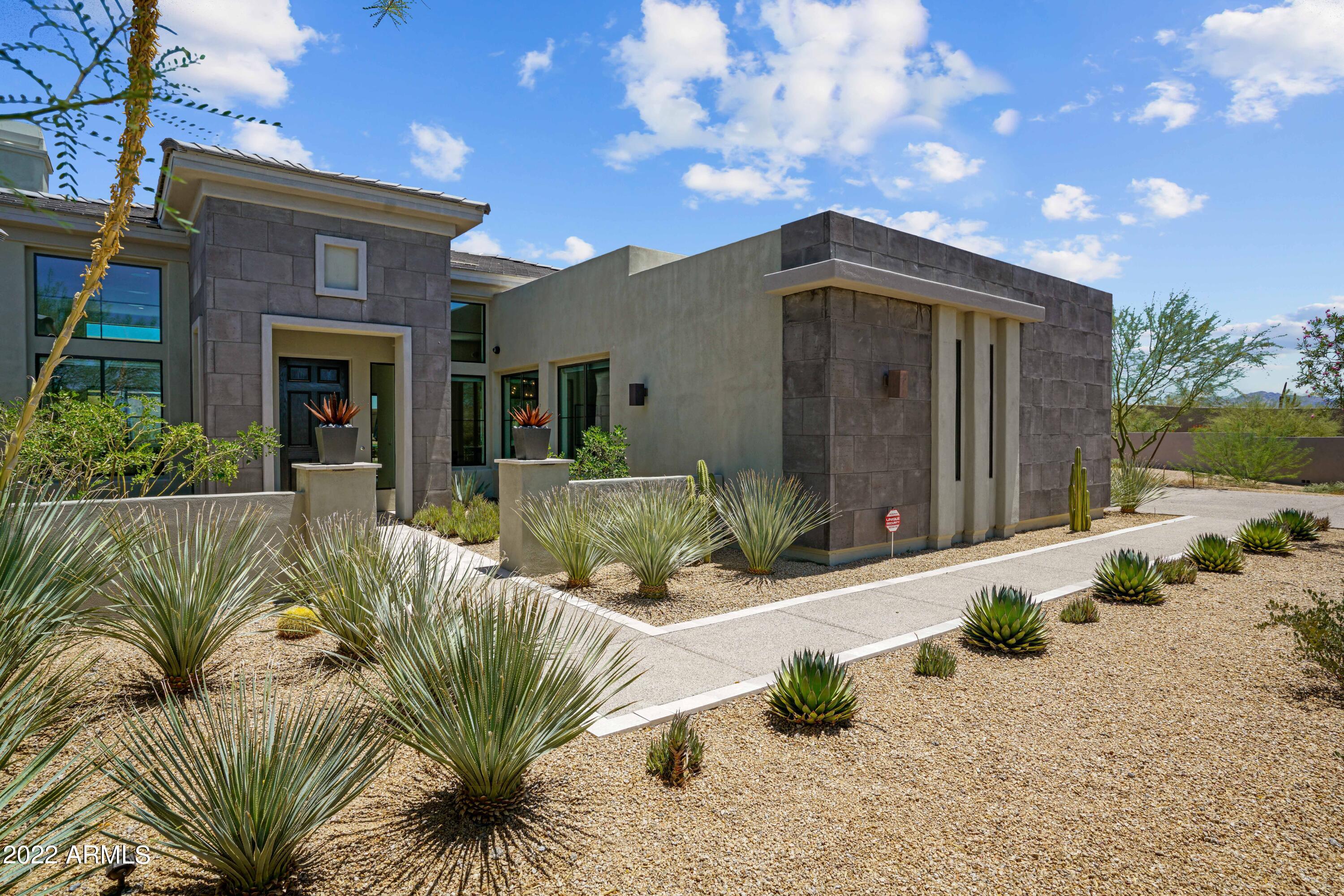 TURQUESA EQUESTRIAN ESTATES - Residential
