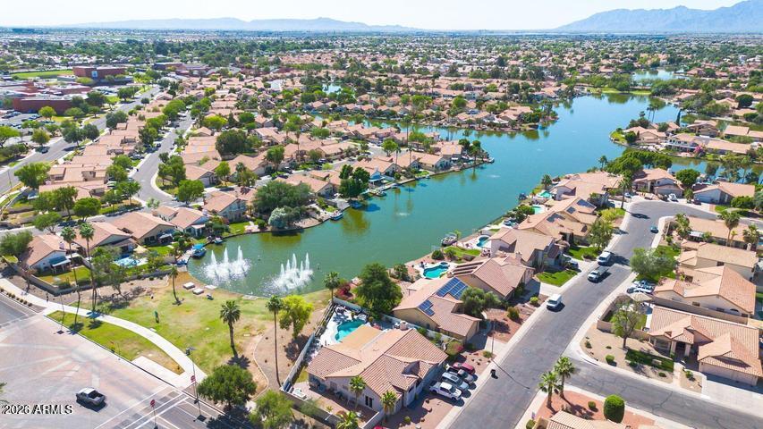 GARDEN LAKES GARDEN LAKE MANOR - Residential