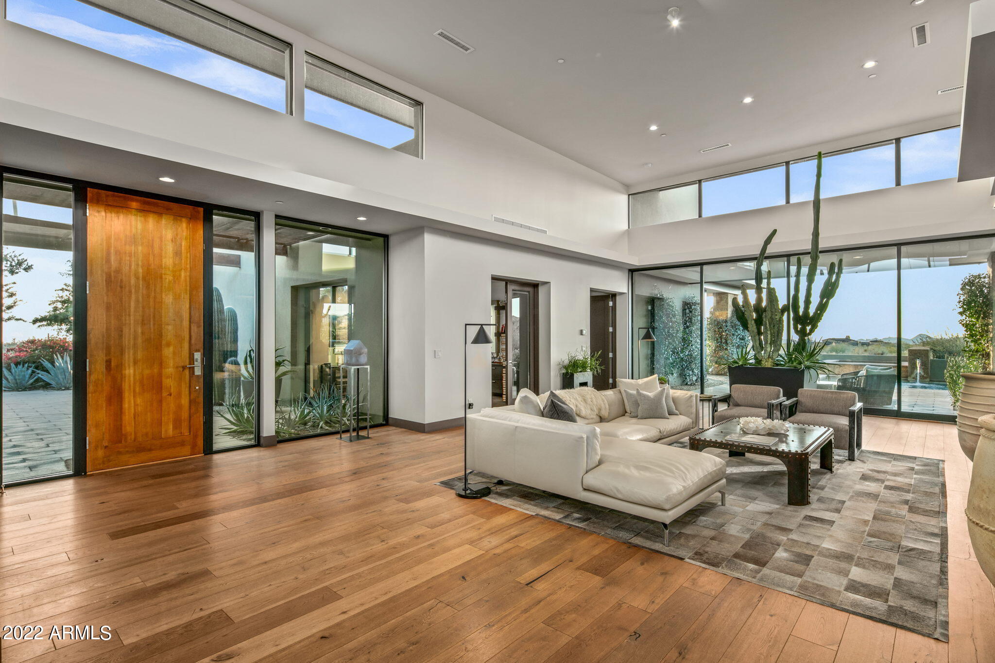 Mirabel Club - Residential