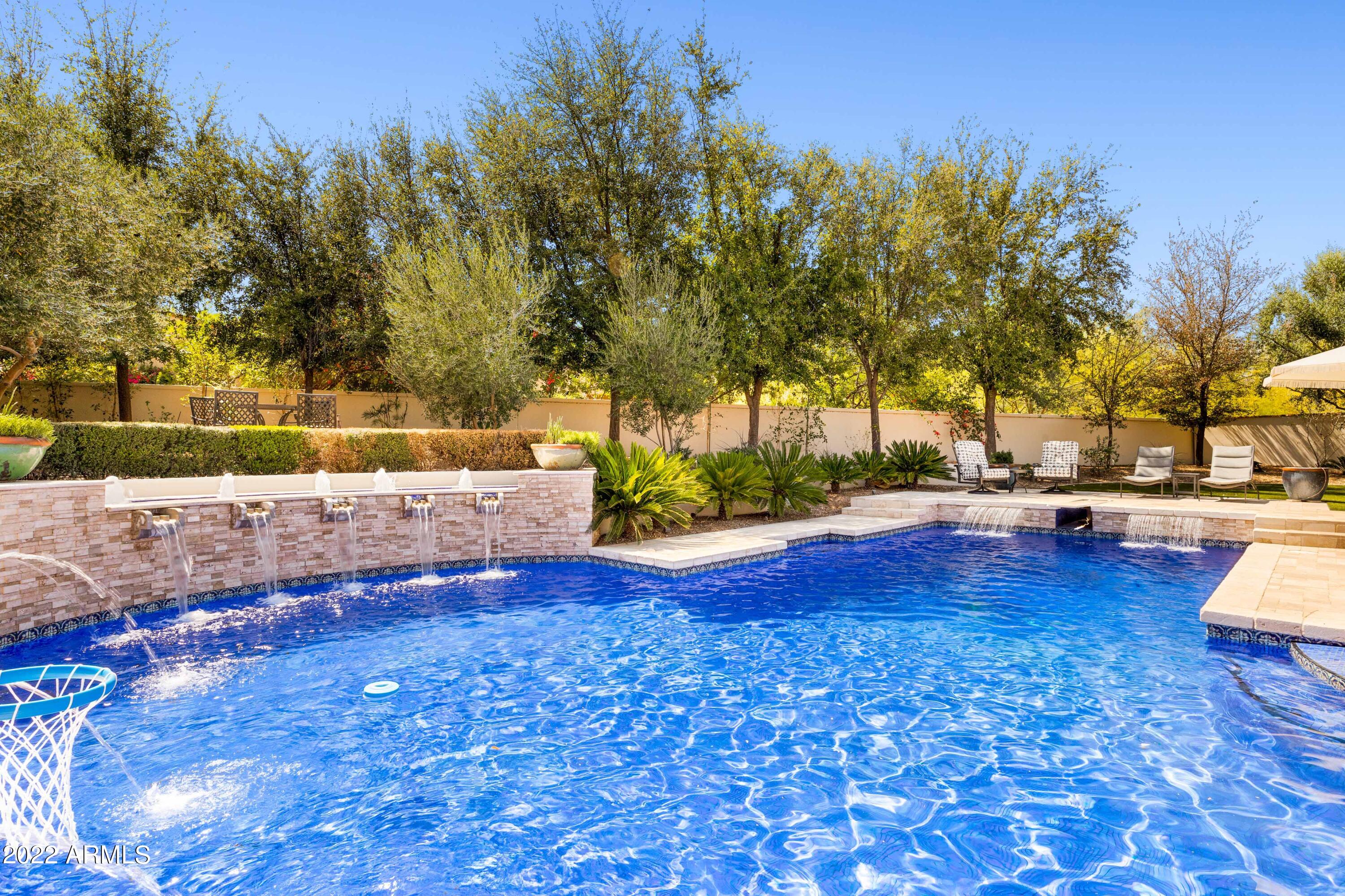 PARADISE VALLEY ENCLAVE - Residential