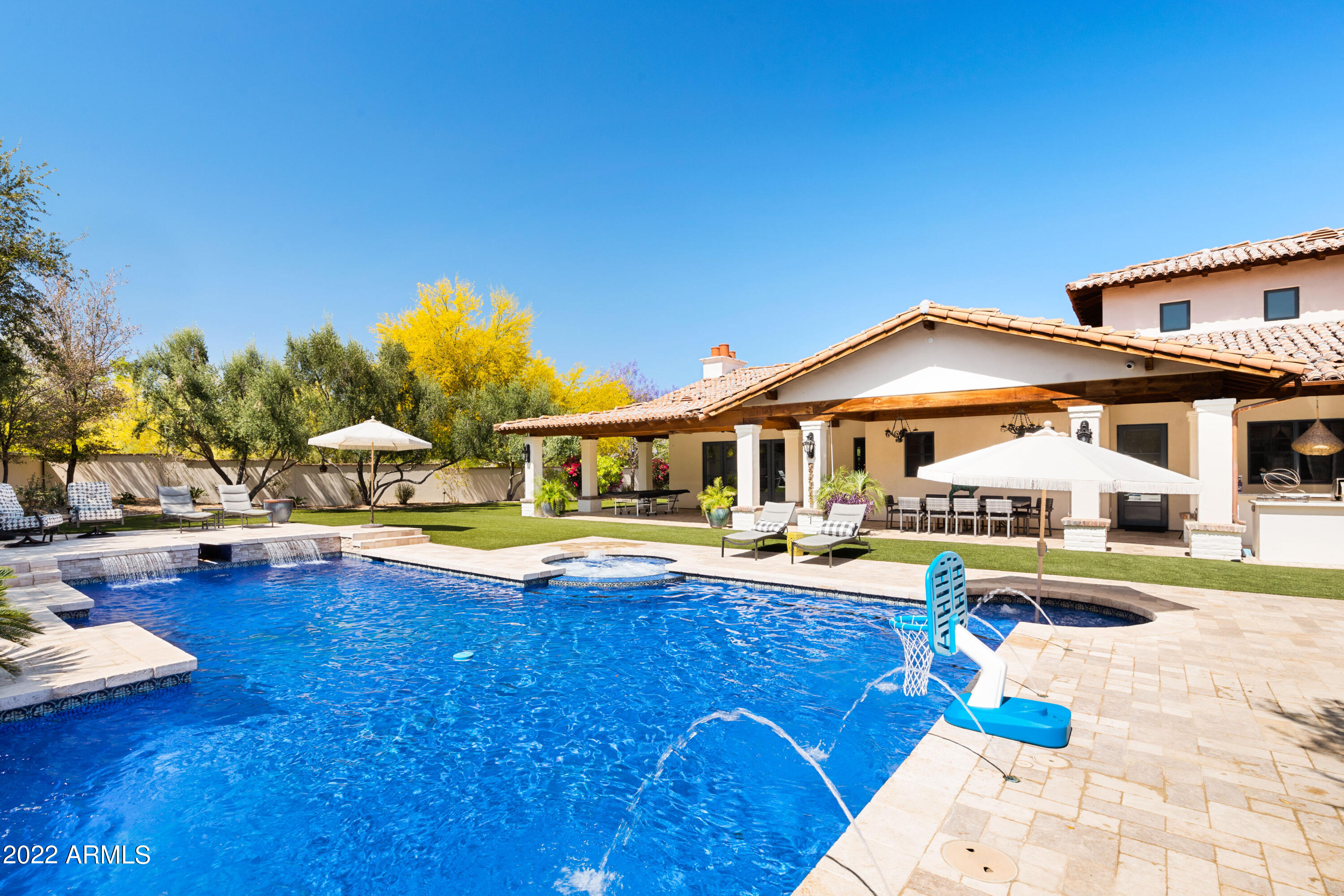 PARADISE VALLEY ENCLAVE - Residential