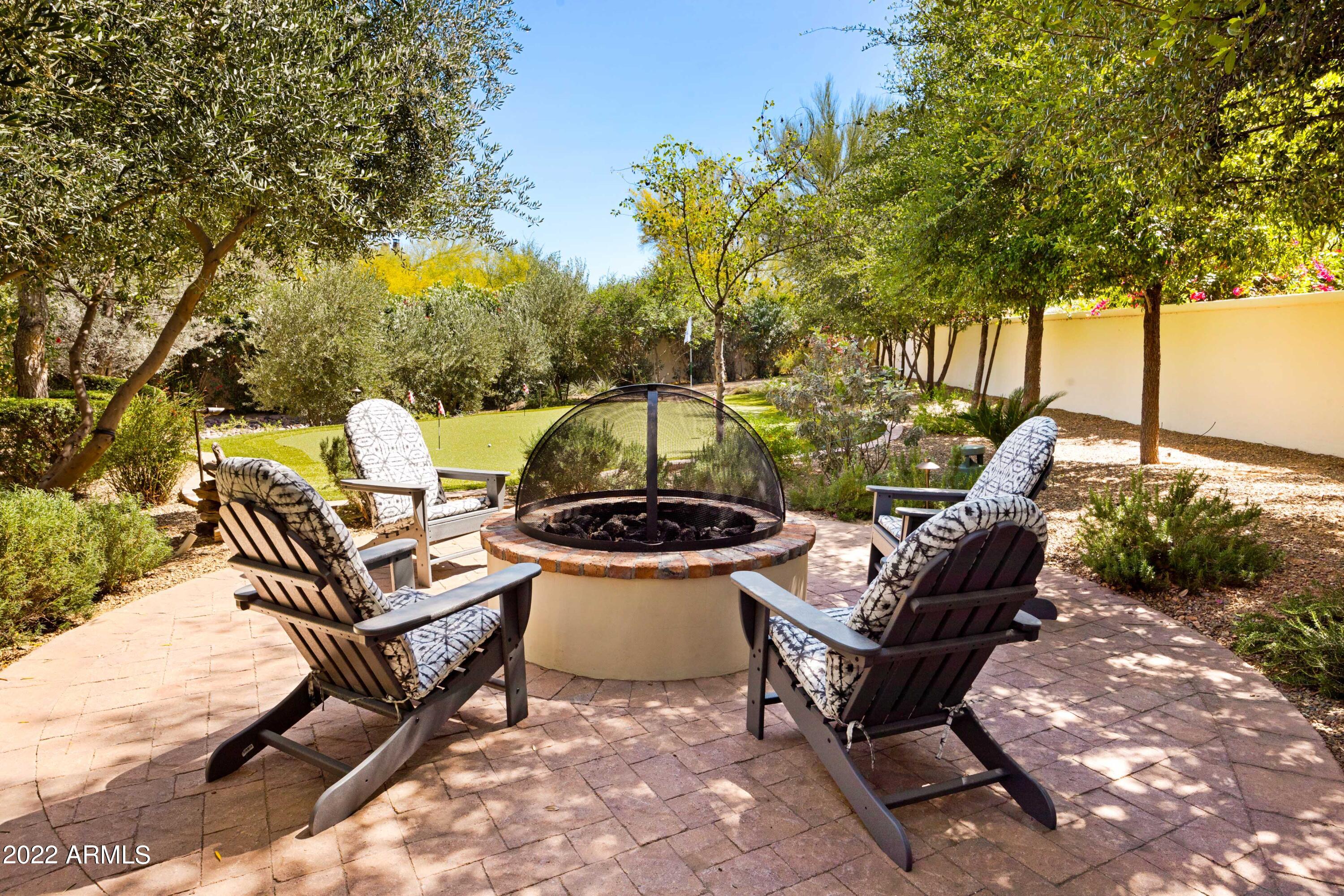 PARADISE VALLEY ENCLAVE - Residential