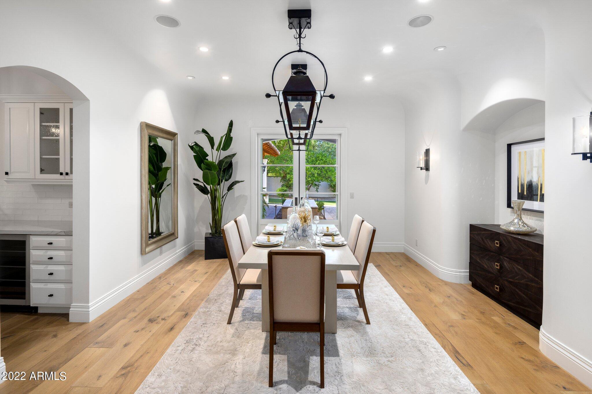 PARADISE VALLEY ENCLAVE - Residential