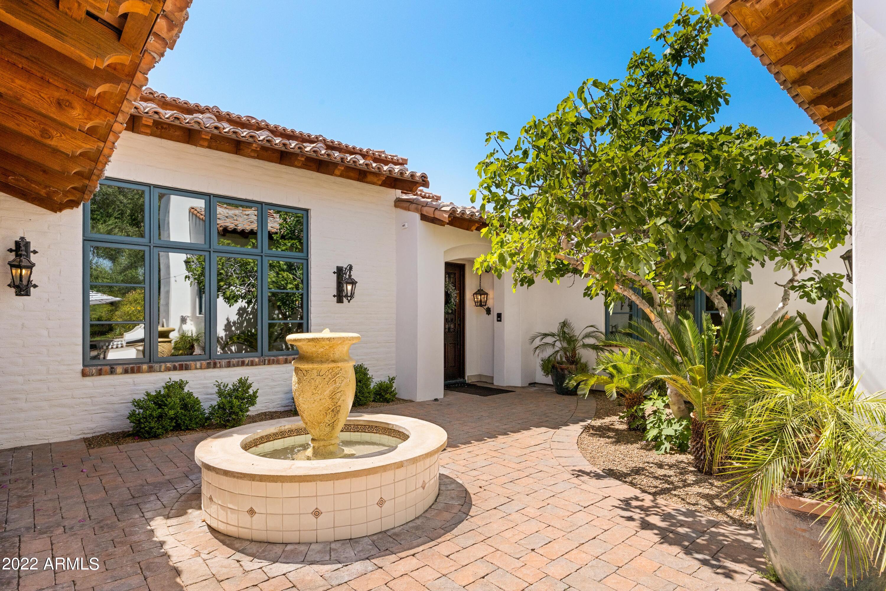 PARADISE VALLEY ENCLAVE - Residential