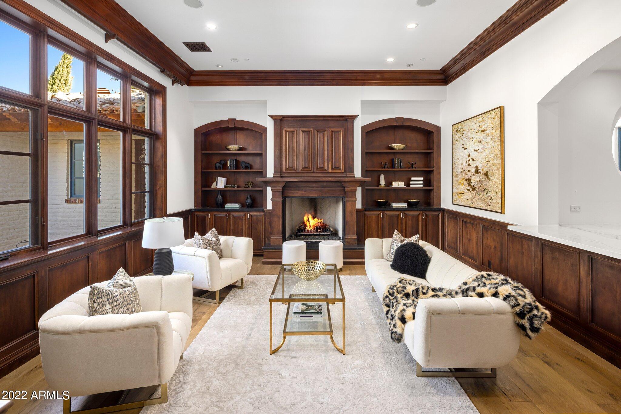 PARADISE VALLEY ENCLAVE - Residential