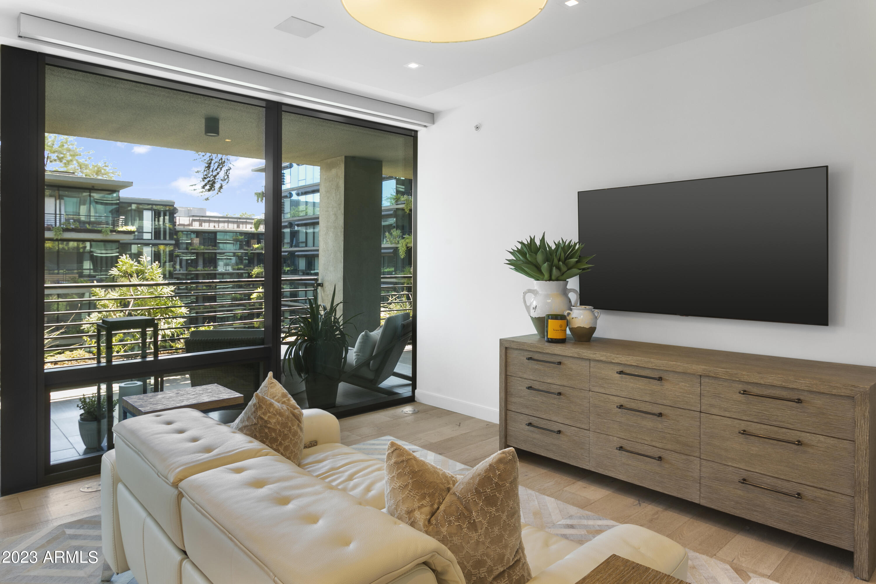 OPTIMA KIERLAND CENTER 7120 CONDOMINIUM 2ND AMD - Residential