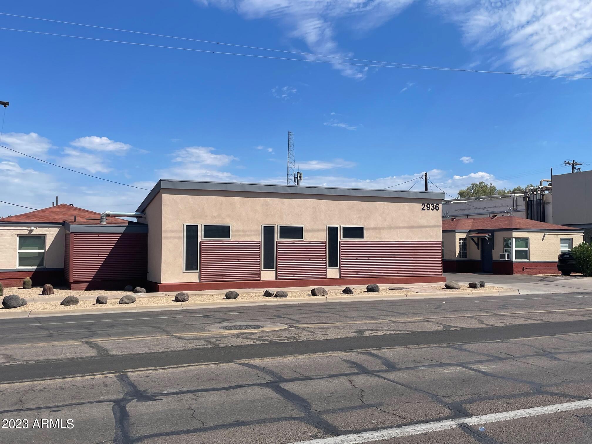28 Casita style units (single story) with 760 square feet of retail space on Van Buren. 16 Buildings total.  Nearly 100% renovated, new construction down to studs within past few years. 26 units are 1 bedroom/1 bath, 2 units are 2 bedroom/1 bath. New asphalt parking lot. All units are separately metered. Coin laundry room. 93% occupancy, final unit to be completed in next two months, then ready to lease.