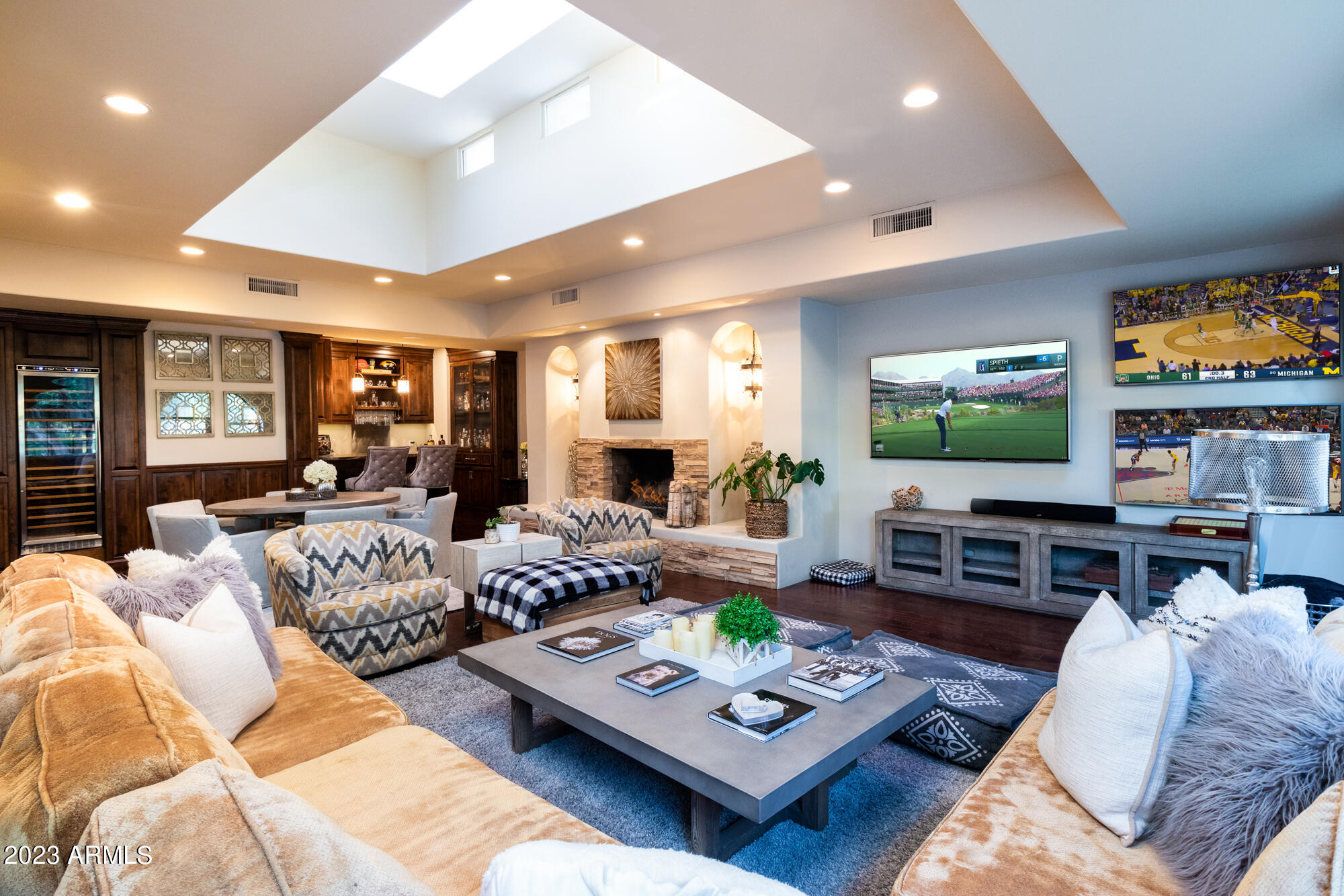 CENTURY CLUB ESTATES - Residential