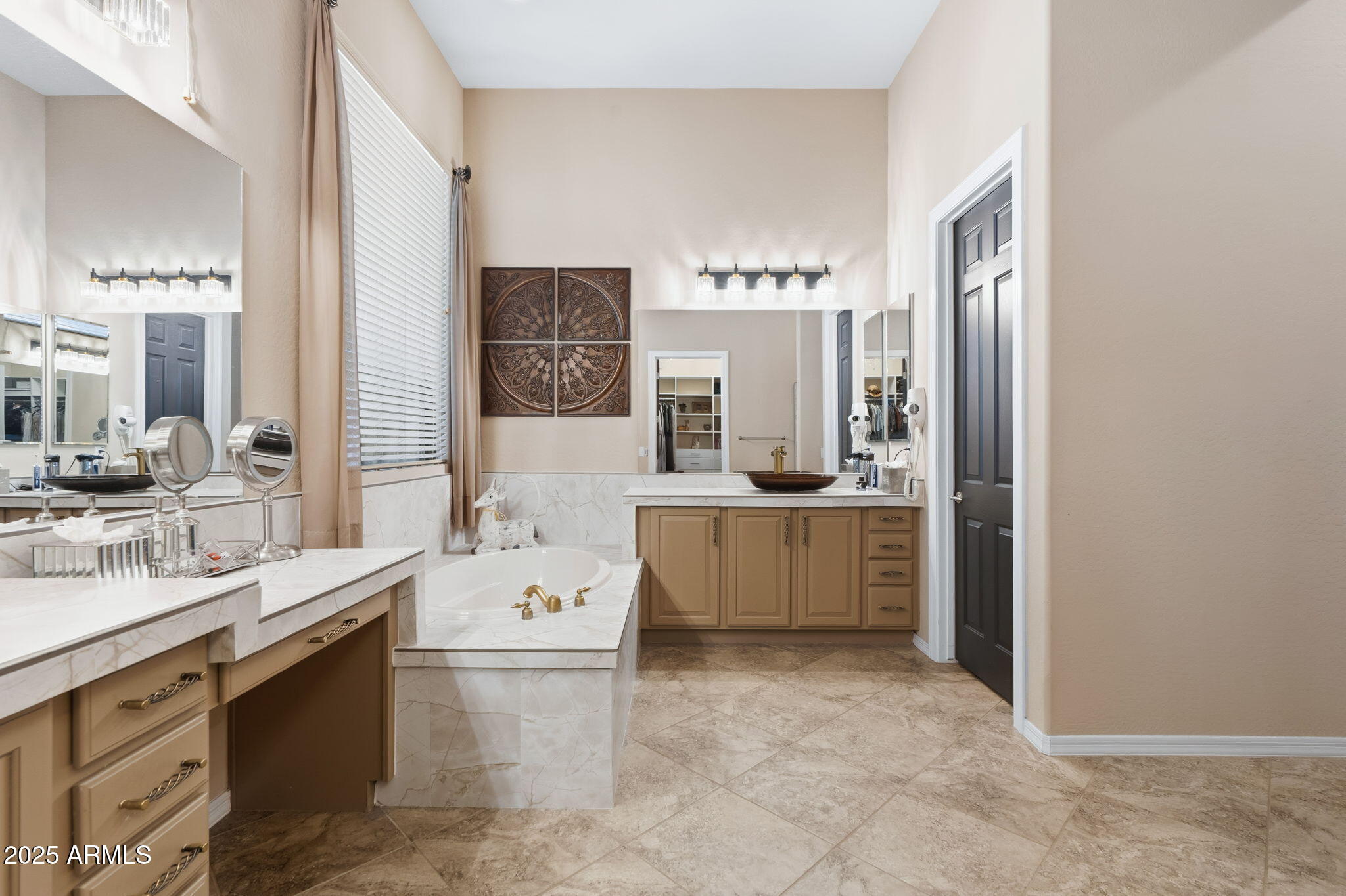 ANTHEM COUNTRY CLUB - Residential
