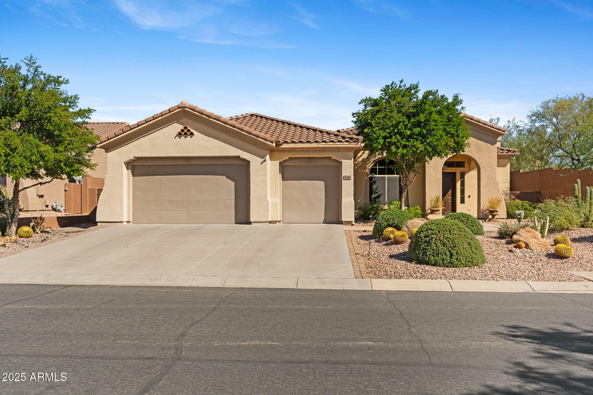 ANTHEM COUNTRY CLUB - Residential