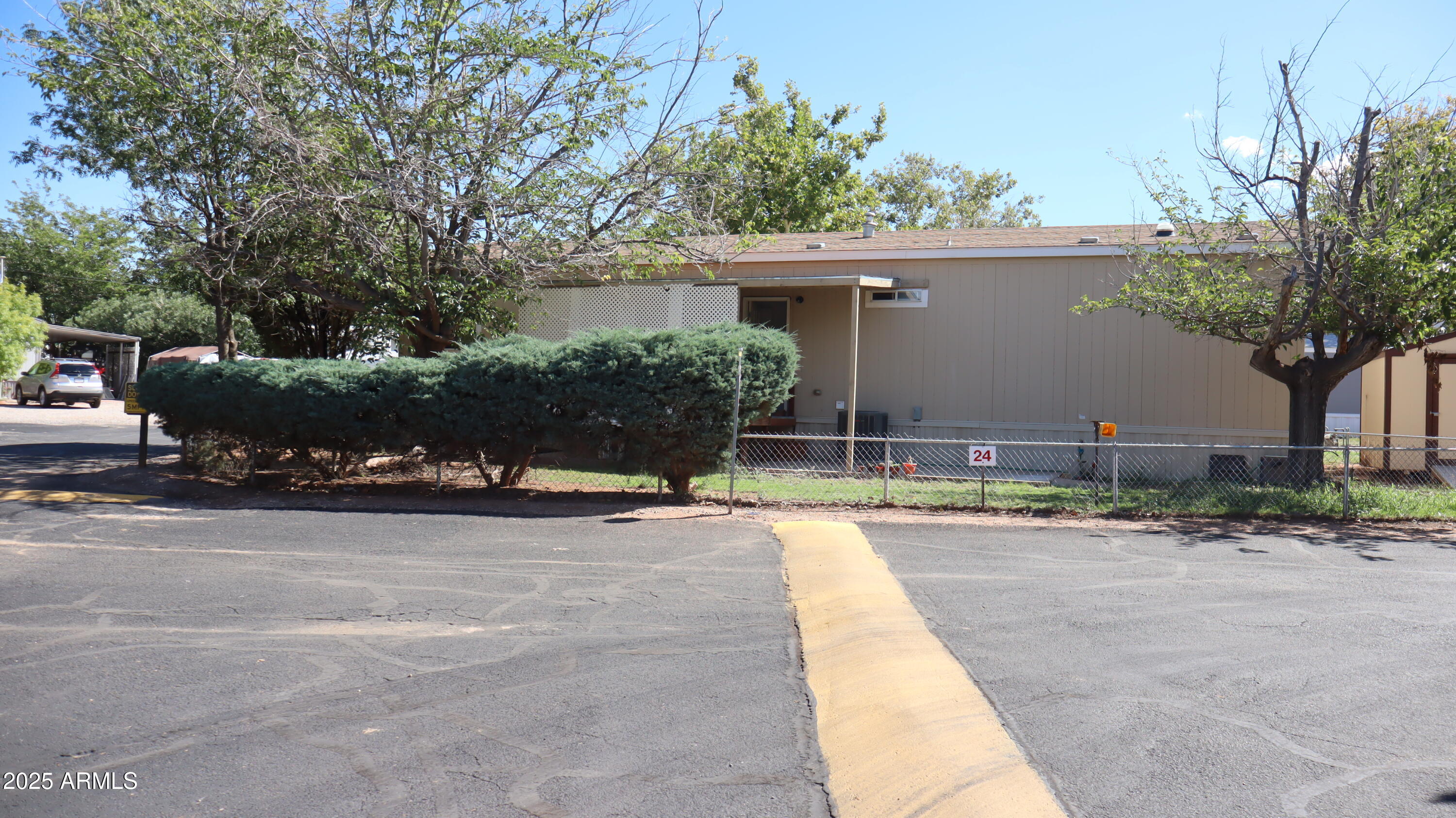 Thunderbird Mobile Home Park - Residential