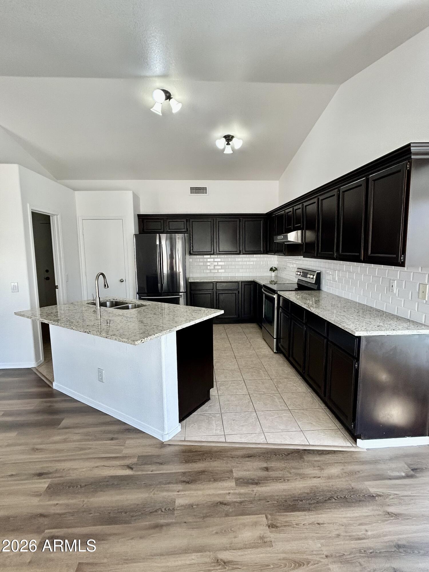 DESERT VALLEY LOT 1-132 TR A - Residential