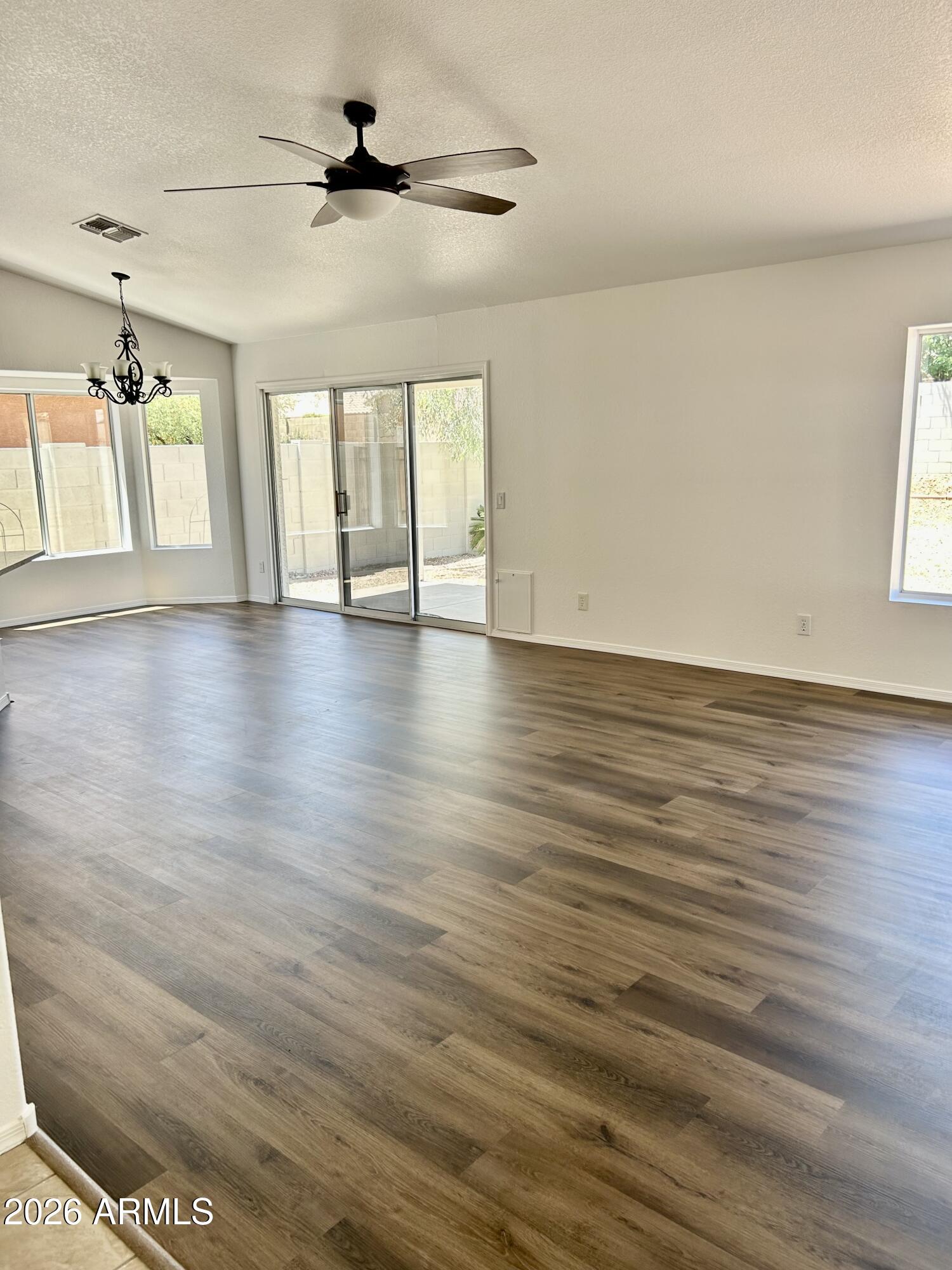 DESERT VALLEY LOT 1-132 TR A - Residential