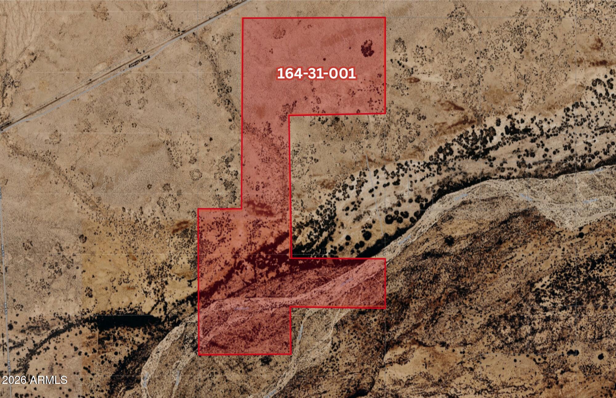 R.O.I. Properties is pleased to present an approximately 630.72-acre land parcel in Dateland, Arizona located within Yuma County's active solar and renewable energy corridor. Zoned RA-40, the property offers a rare opportunity to acquire a large-scale desert land holding in one of the Southwest's most active utility-scale solar development regions. Surrounded by major energy infrastructure, large solar projects, and significant land assemblage activity, the site is well positioned for investors, land bankers, and renewable energy users seeking scale in a high-growth western Arizona corridor.