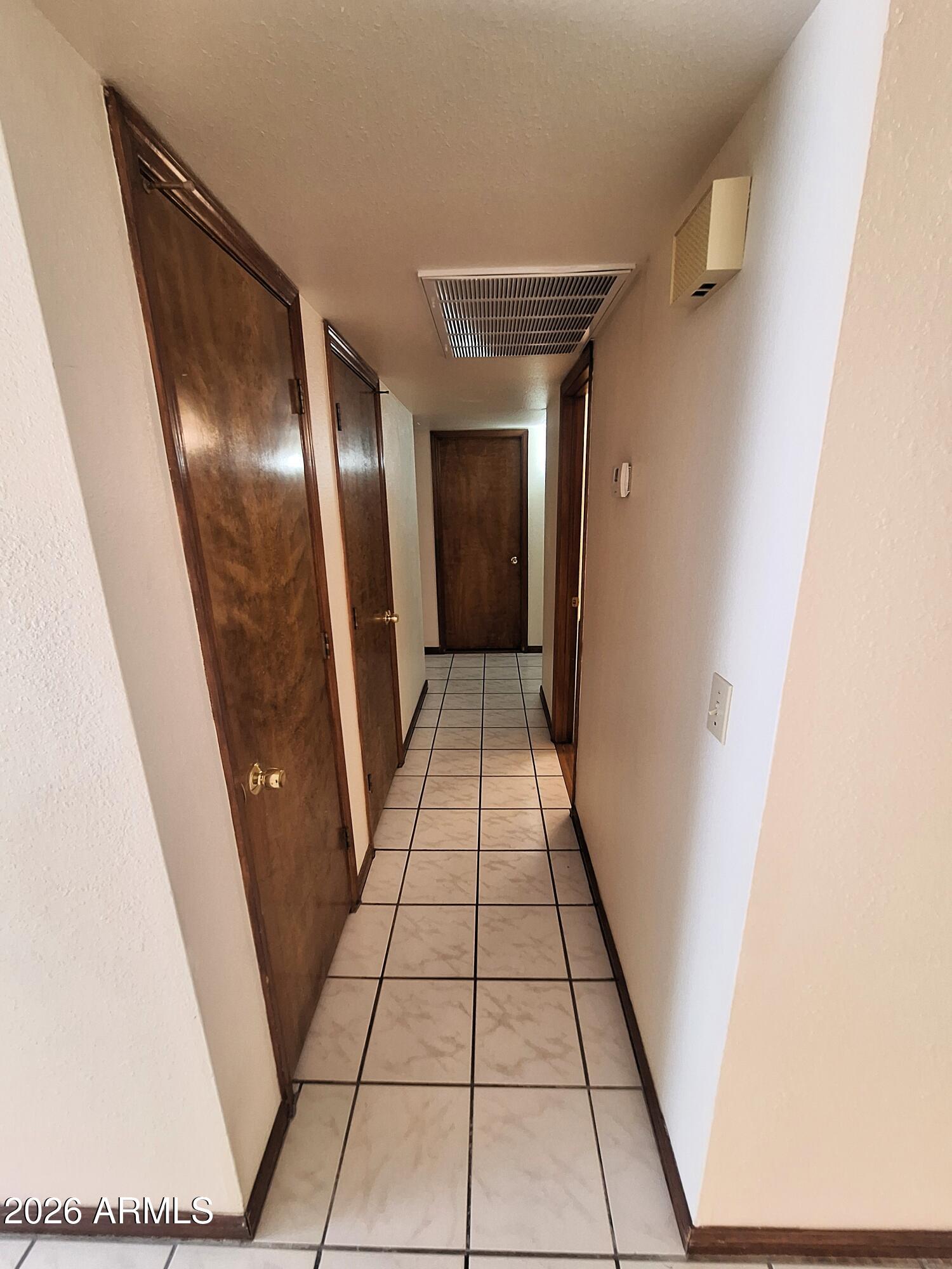 FAIRWOOD UNIT 7 - Residential Lease