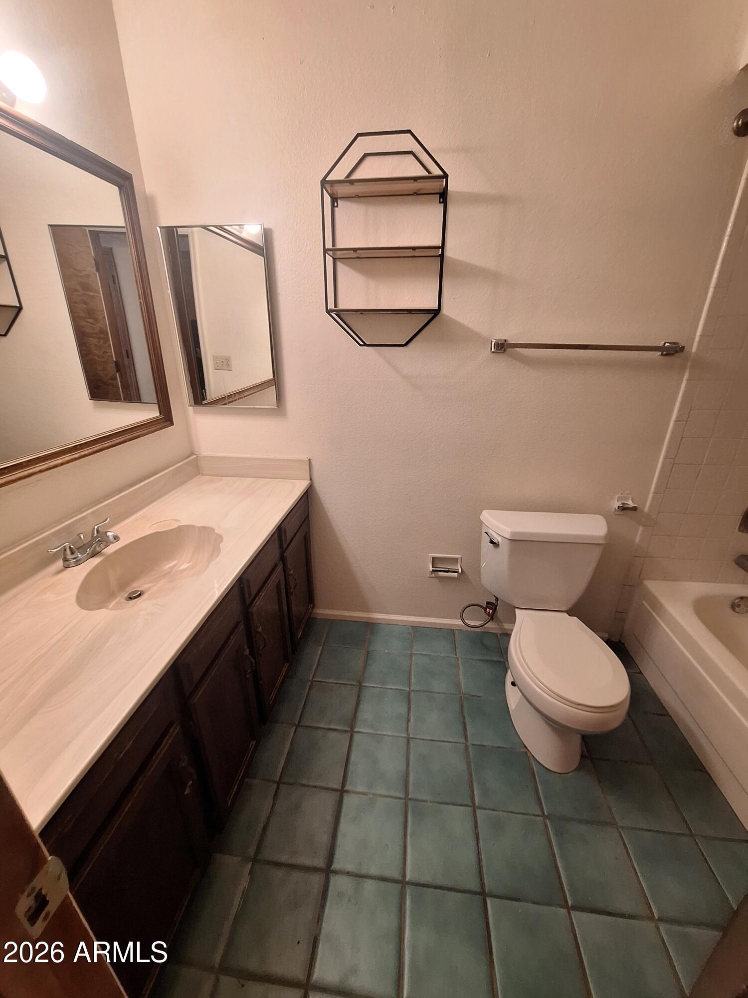 FAIRWOOD UNIT 7 - Residential Lease