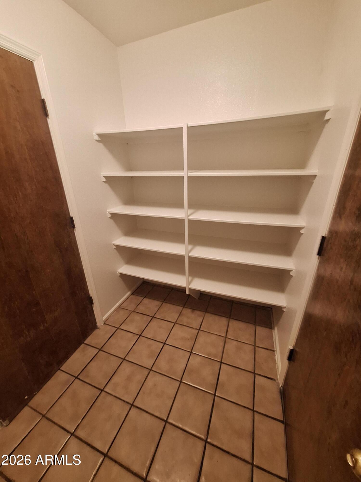 FAIRWOOD UNIT 7 - Residential Lease