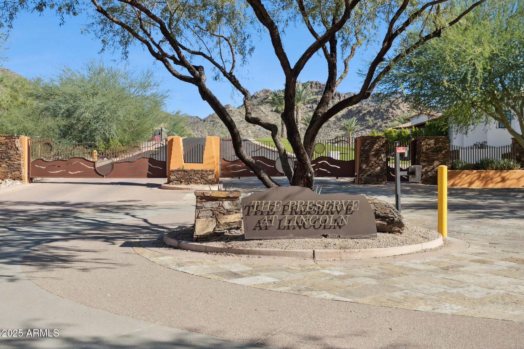 Tucked inside an exclusive gated enclave surrounded by multi-million-dollar estates, this prime one-acre + lot offers endless potential. Ideal for a luxury home builder or buyer looking to create a private dream retreat, this lot is one of four available in the same subdivision—an exceptional opportunity for a developer or investor. Located just minutes from the Biltmore Fashion Park, top restaurants, hiking trails, and major freeways, this coveted Paradise Valley location delivers the perfect blend of  convenience and serenity. Don't miss this opportunity!
