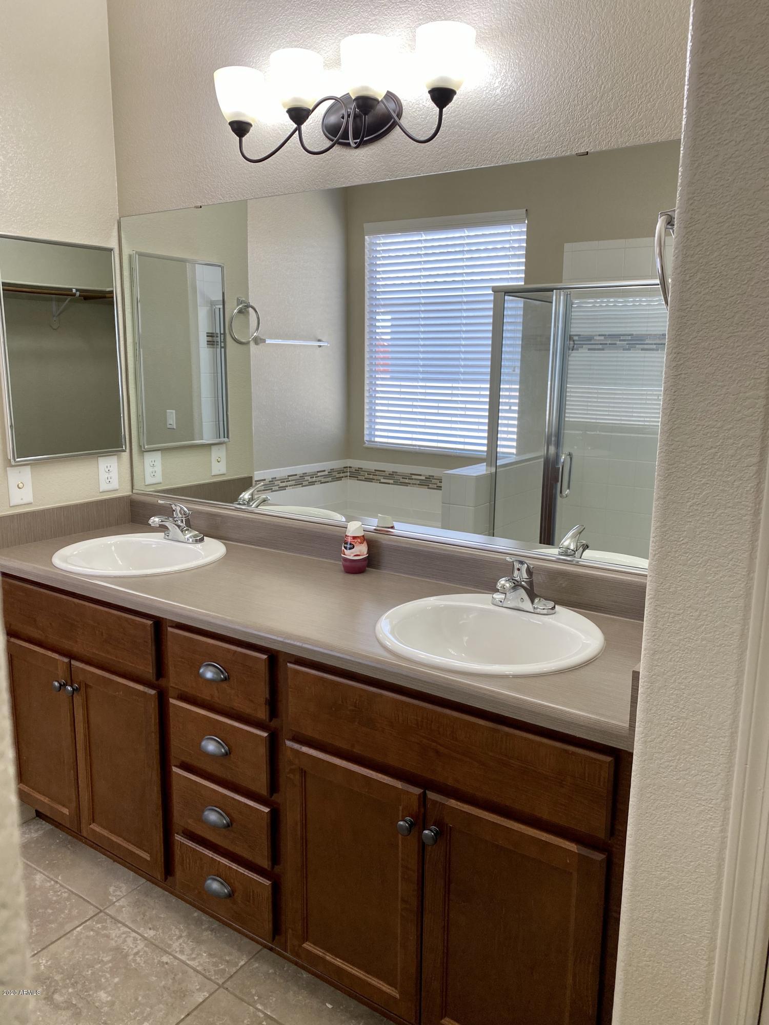 REFLECTIONS AT VALIENTE - Residential