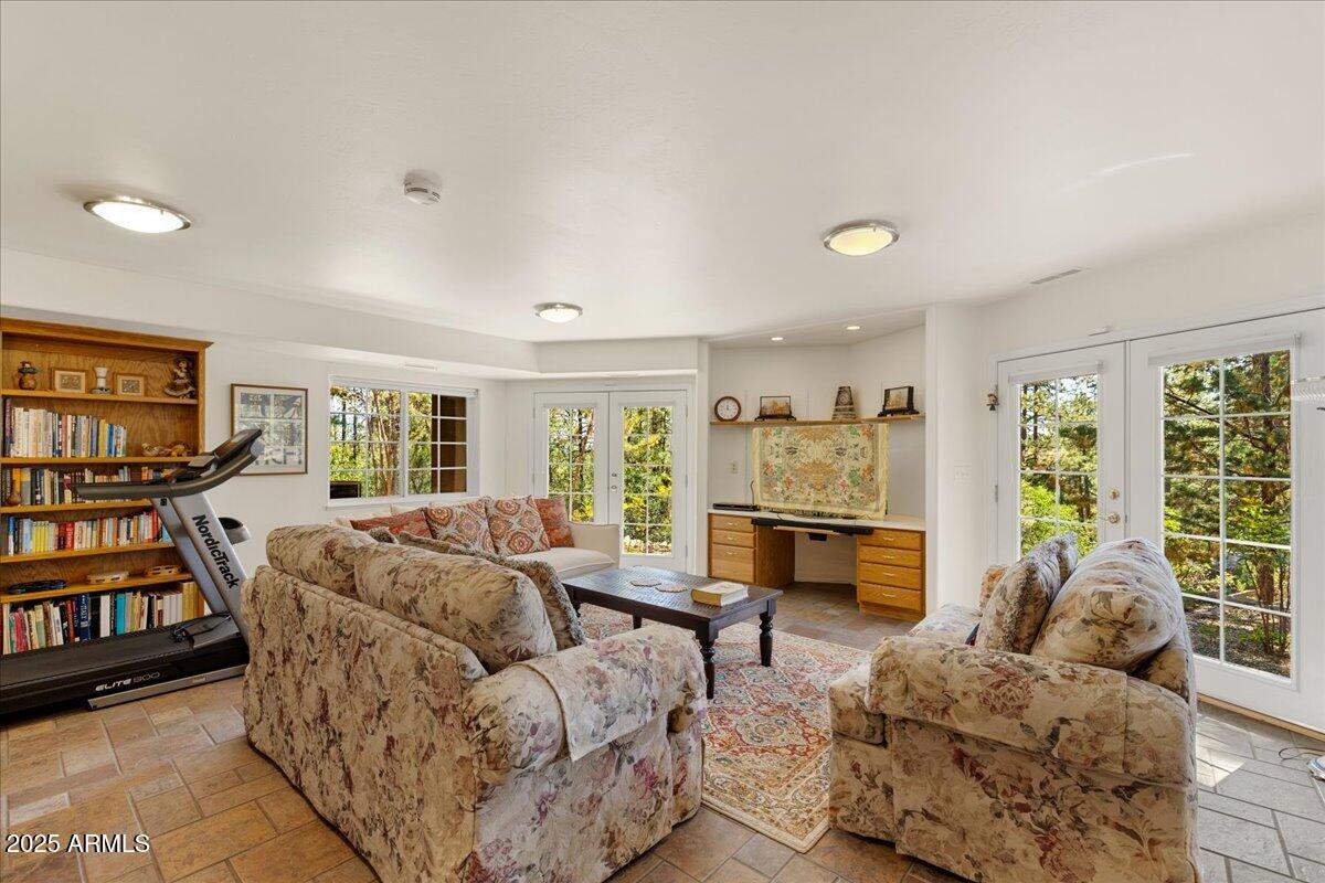 TIMBER RIDGE WEST - Residential