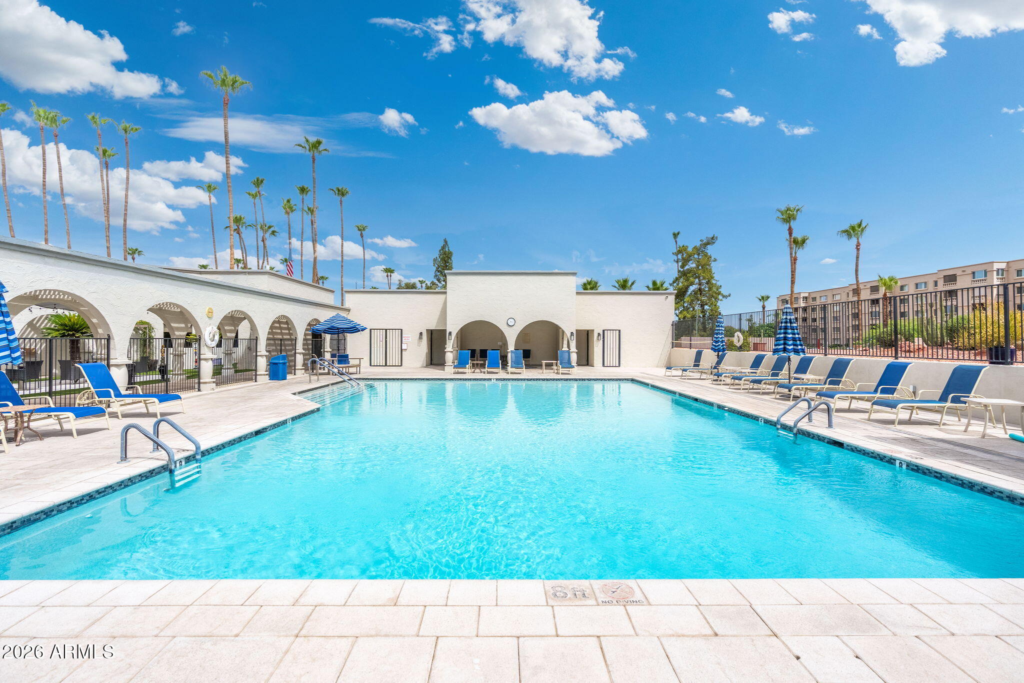 SCOTTSDALE SHADOWS 2 - Residential