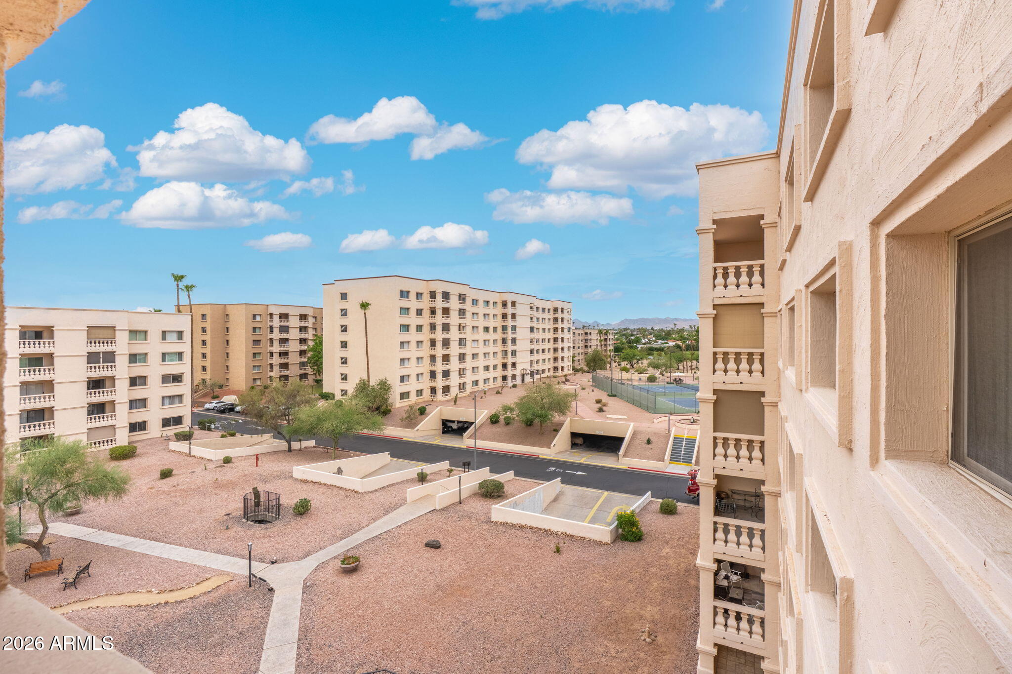 SCOTTSDALE SHADOWS 2 - Residential