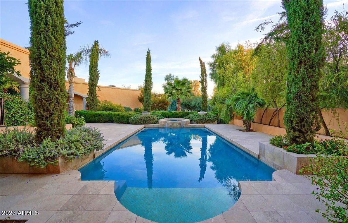 WEST BARTLETT ESTATES - Residential